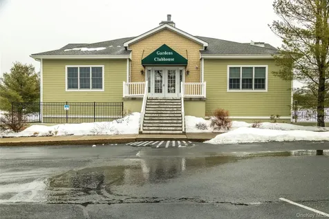 404 Gardenia Drive Rhinebeck NY 12572