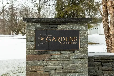 404 Gardenia Drive Rhinebeck NY 12572