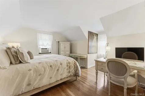 162 Midland Avenue Yonkers NY 10705