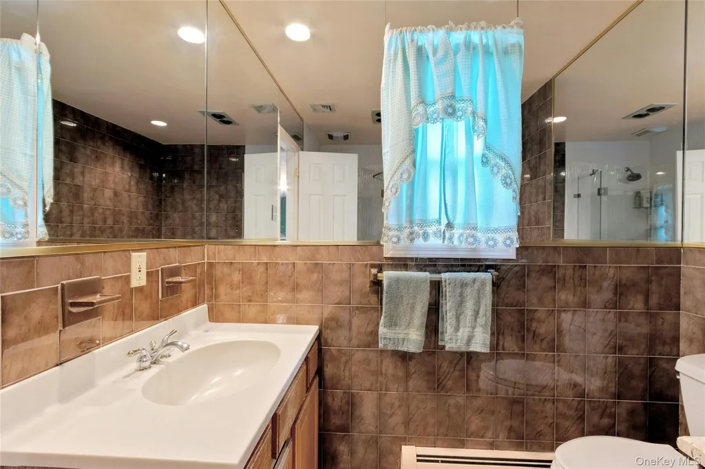 7 S Cranford Road Bardonia NY 10954