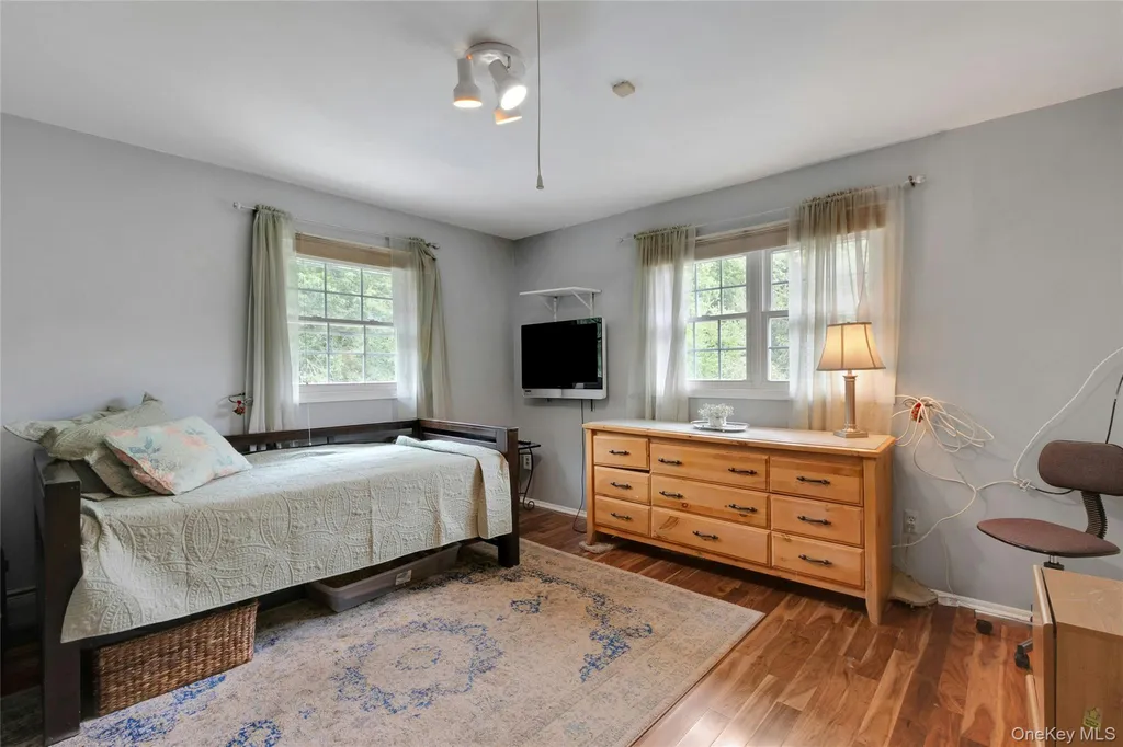 7 S Cranford Road Bardonia NY 10954