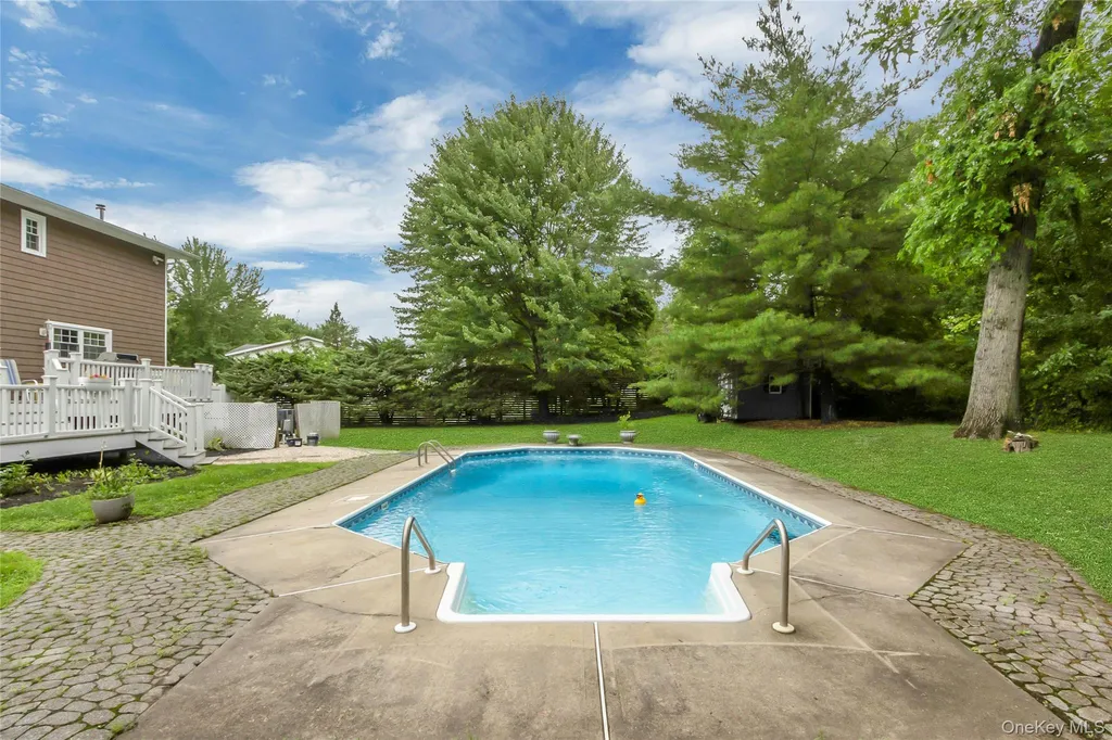7 S Cranford Road Bardonia NY 10954