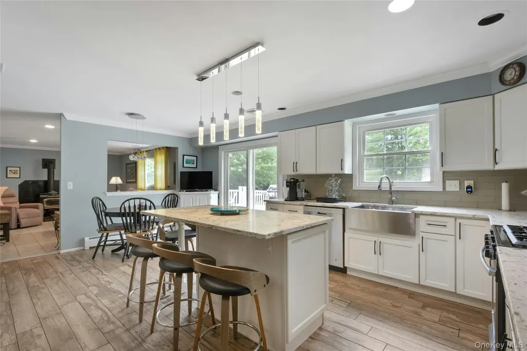 7 S Cranford Road Bardonia NY 10954