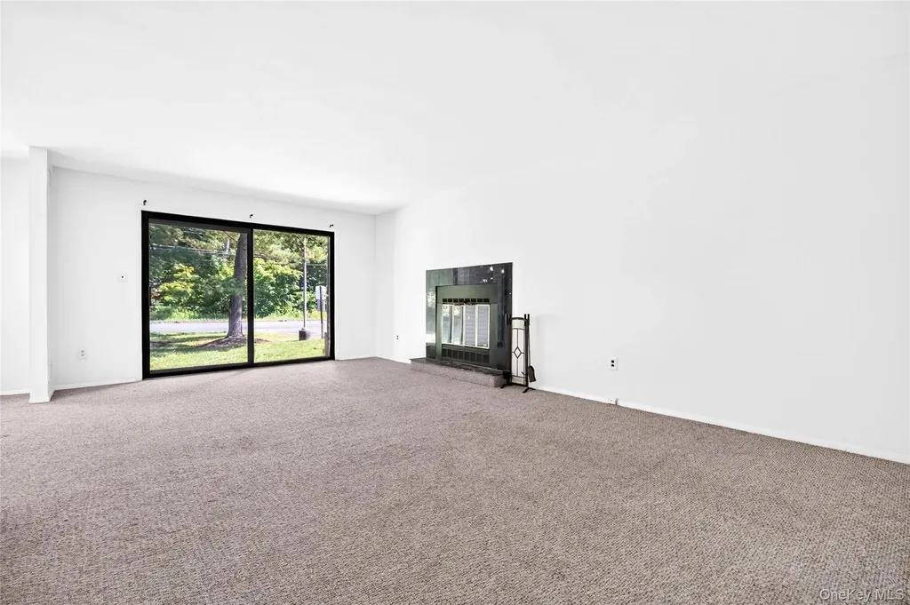 101 Town Hill Road Nanuet NY 10954