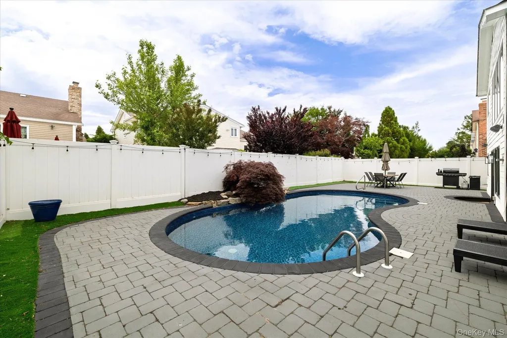 2647 Frances Street Bellmore NY 11710
