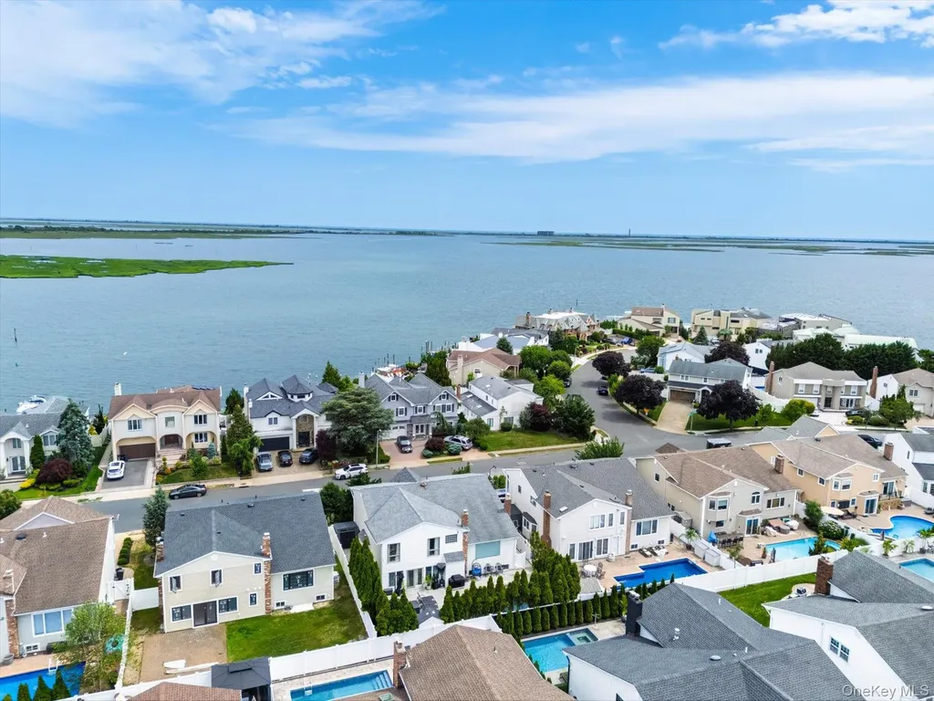 2647 Frances Street Bellmore NY 11710