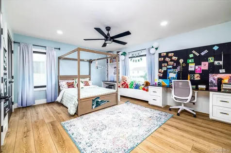 2647 Frances Street Bellmore NY 11710
