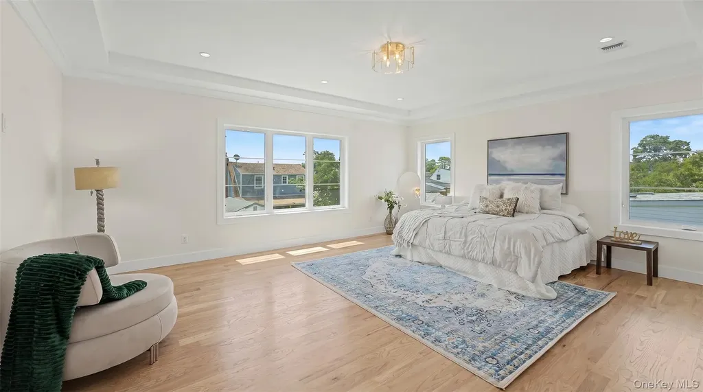 1025 Mirabelle Avenue Westbury NY 11590