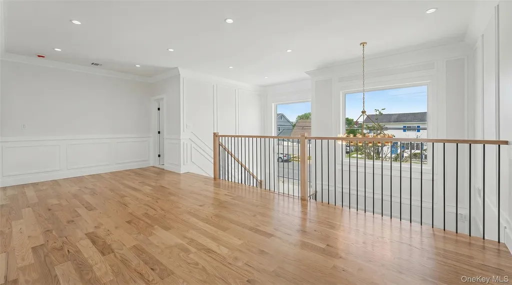 1025 Mirabelle Avenue Westbury NY 11590