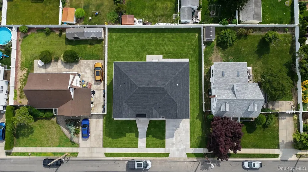 1025 Mirabelle Avenue Westbury NY 11590