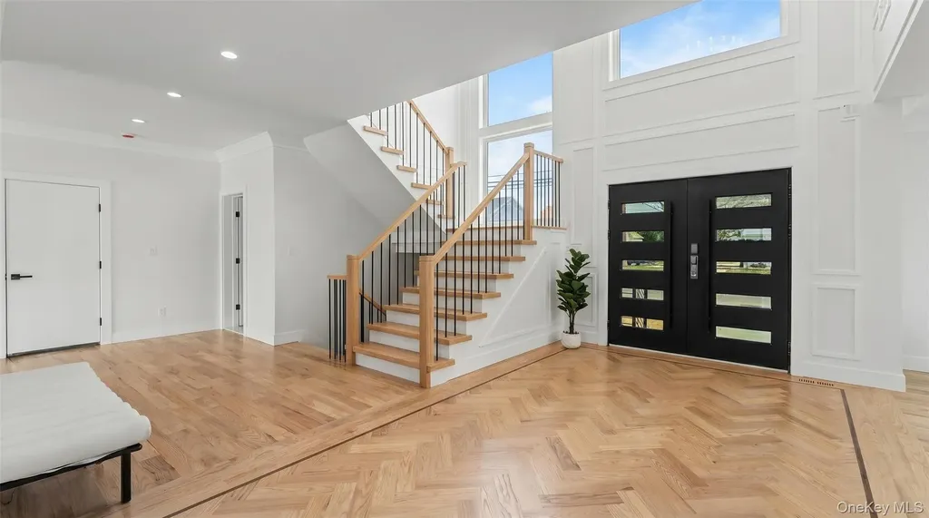 1025 Mirabelle Avenue Westbury NY 11590