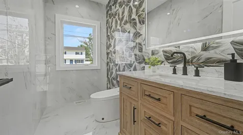 1025 Mirabelle Avenue Westbury NY 11590