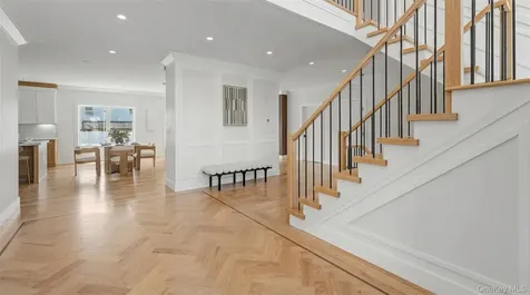 1025 Mirabelle Avenue Westbury NY 11590