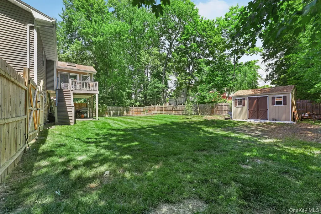 11 Danspence Road Poughkeepsie NY 12603