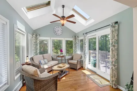 11 Danspence Road Poughkeepsie NY 12603