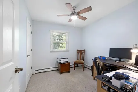 11 Danspence Road Poughkeepsie NY 12603