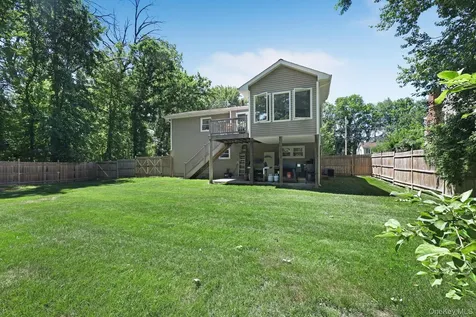 11 Danspence Road Poughkeepsie NY 12603