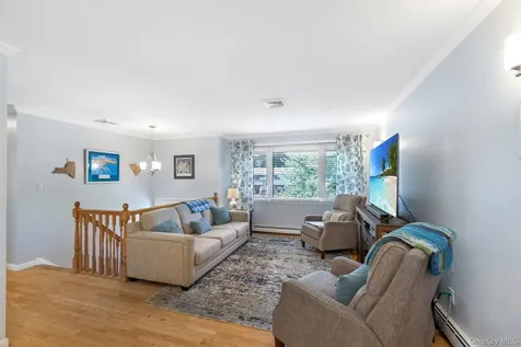 11 Danspence Road Poughkeepsie NY 12603