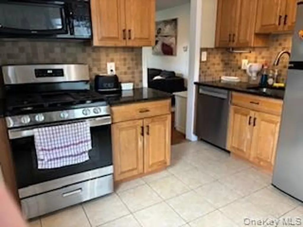 83 Braunsdorf Road Pearl River NY 10965