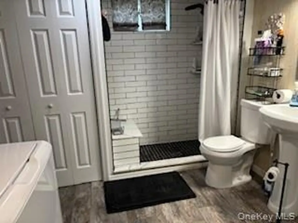 83 Braunsdorf Road Pearl River NY 10965
