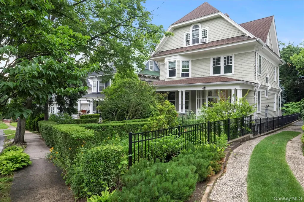 97 Belvedere Drive Yonkers NY 10705