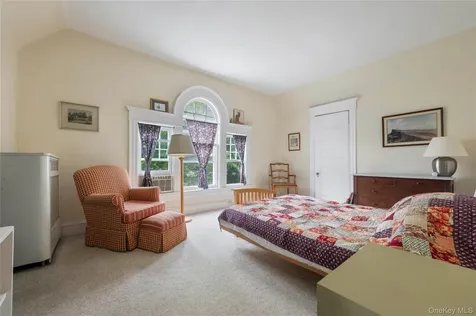 97 Belvedere Drive Yonkers NY 10705