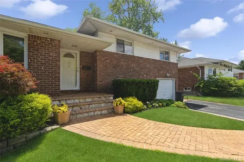 204 Halsey Avenue Jericho NY 11753
