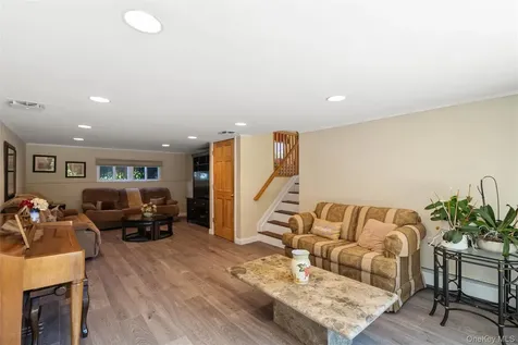 204 Halsey Avenue Jericho NY 11753