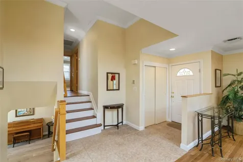 204 Halsey Avenue Jericho NY 11753