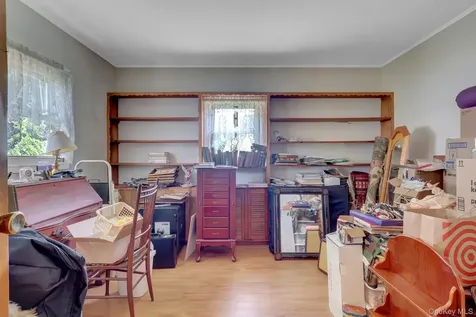 16 Texas Court Syosset NY 11791