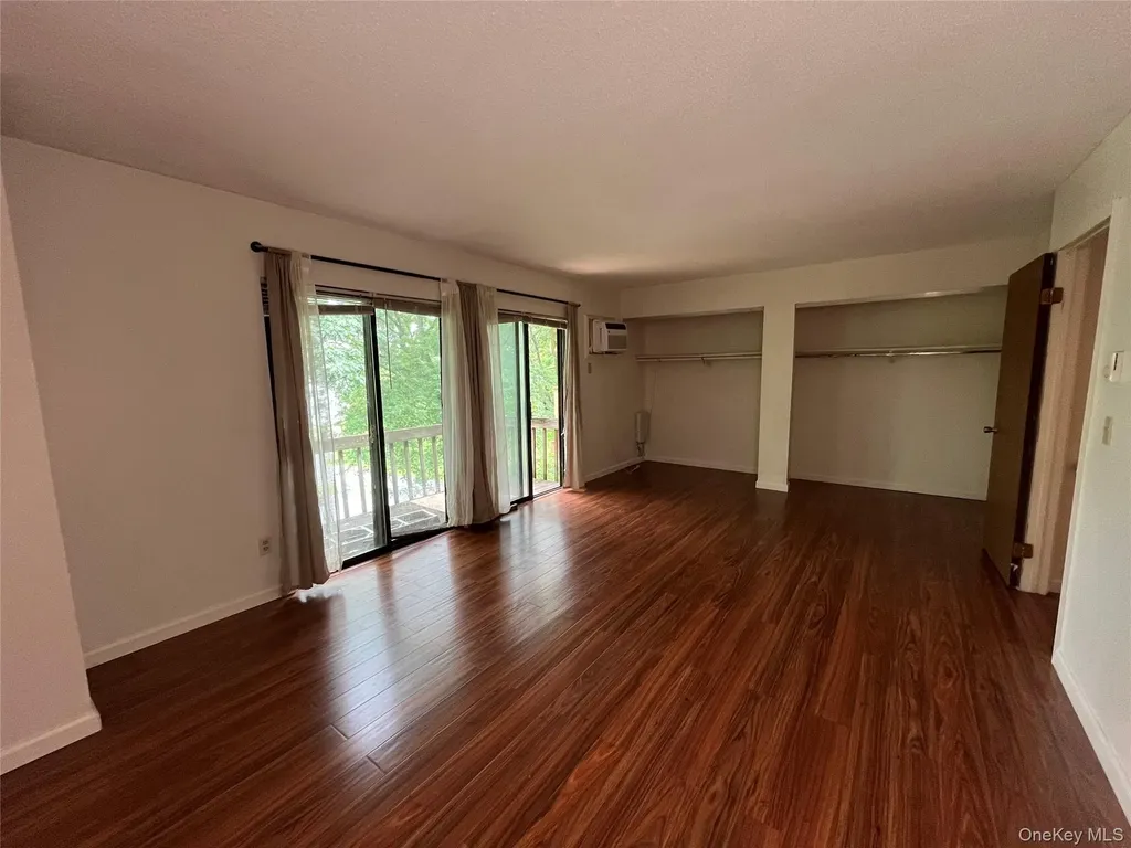 24 Hudson Heights Drive Poughkeepsie NY 12601