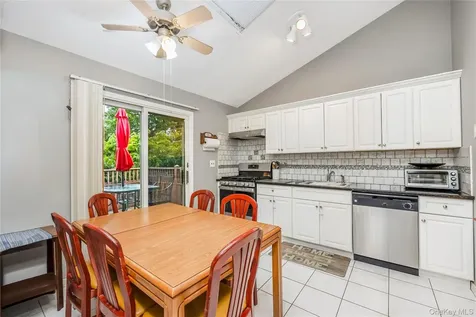 26 Block Terrace Farmingdale NY 11735