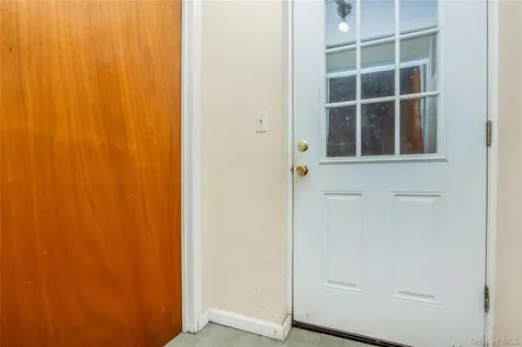 26 Block Terrace Farmingdale NY 11735