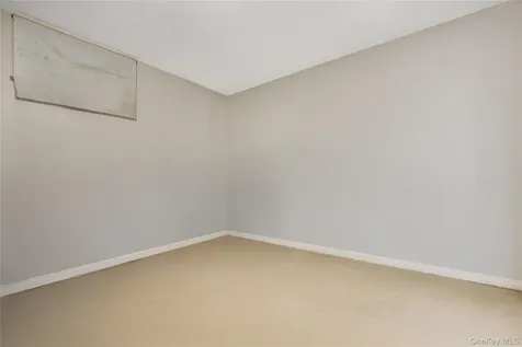 26 Block Terrace Farmingdale NY 11735