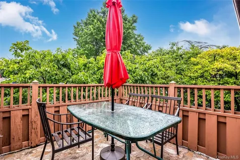 26 Block Terrace Farmingdale NY 11735