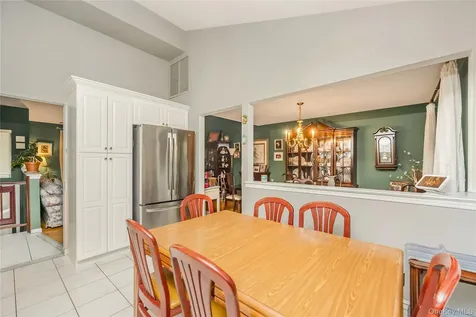 26 Block Terrace Farmingdale NY 11735