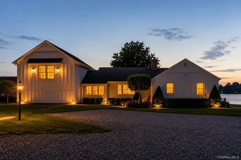 65 Shore Road Westhampton NY 11977