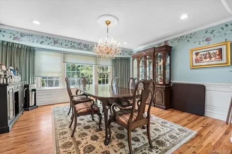 100 Cabot Road Massapequa NY 11758