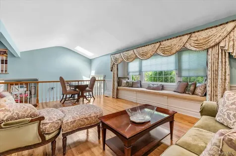 100 Cabot Road Massapequa NY 11758