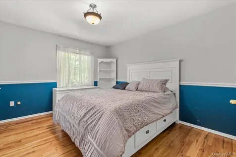 100 Cabot Road Massapequa NY 11758