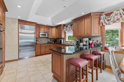 100 Cabot Road Massapequa NY 11758