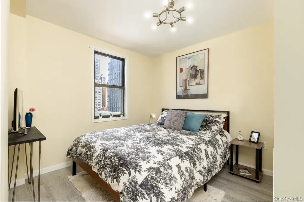 241 E 76th Street New York (manhattan) NY 10021