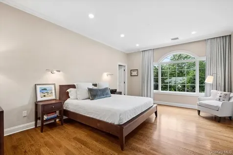 282 Evandale Road Scarsdale NY 10583