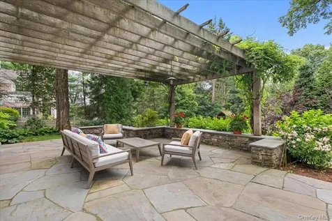 282 Evandale Road Scarsdale NY 10583
