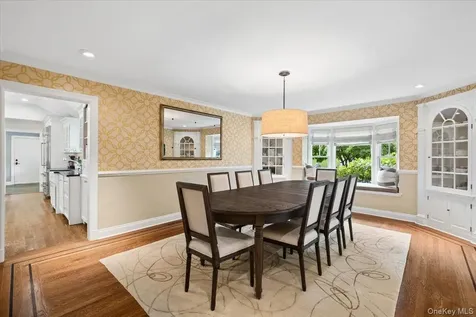 282 Evandale Road Scarsdale NY 10583