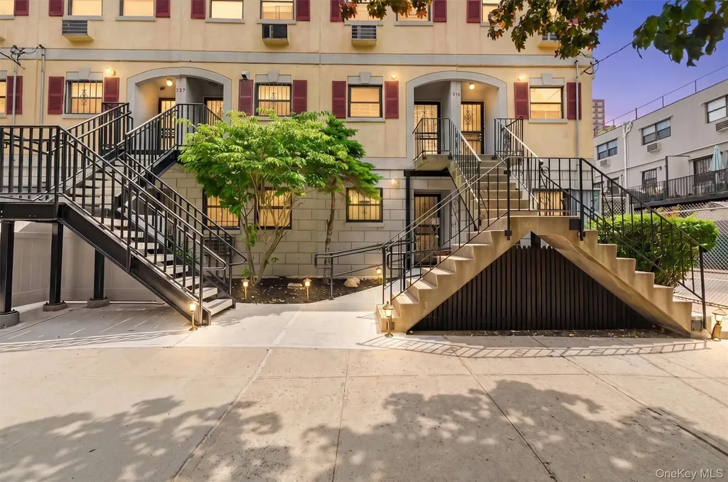 820 Leland Avenue Bronx NY 10473