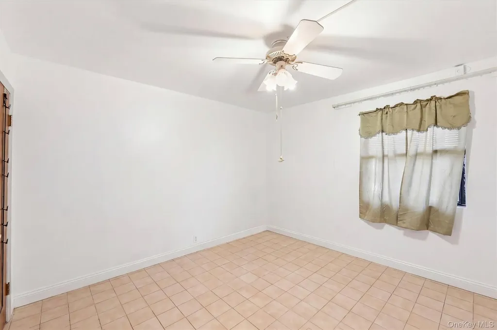 820 Leland Avenue Bronx NY 10473