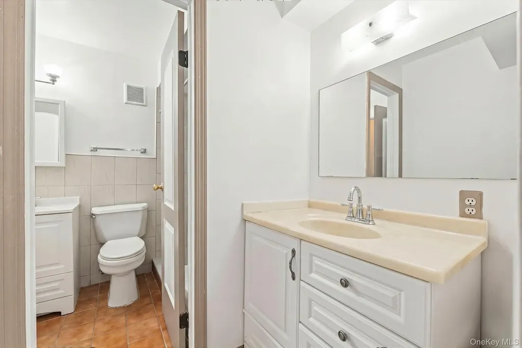 820 Leland Avenue Bronx NY 10473
