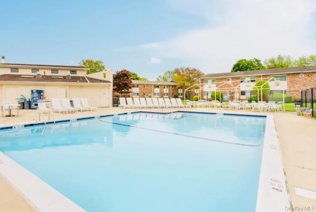 2423 Union Boulevard Islip NY 11751