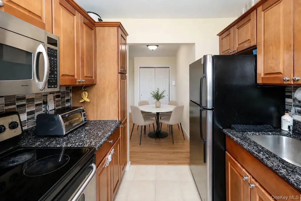 2423 Union Boulevard Islip NY 11751
